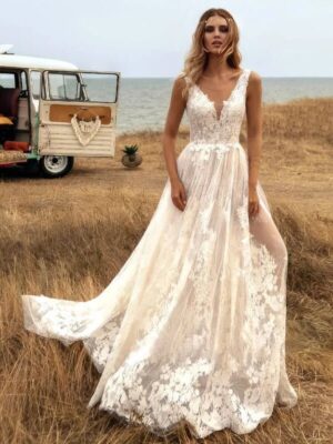 Boho Chic Style Wedding Dress
