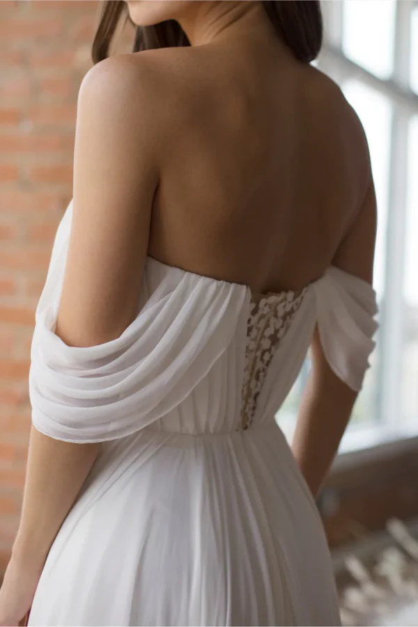 Elegant Simple Wedding Dress - Image 4