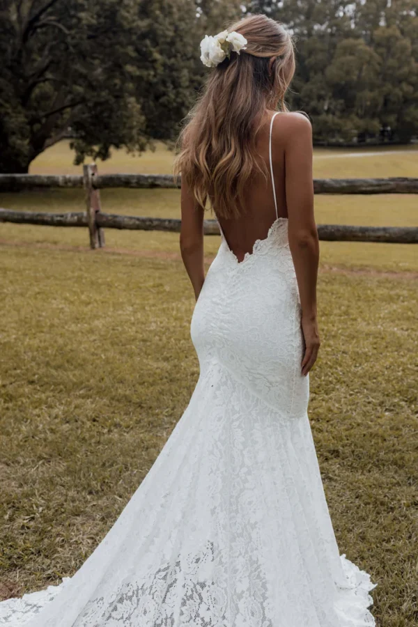 Lace Mermaid Style Wedding Dress - Image 4