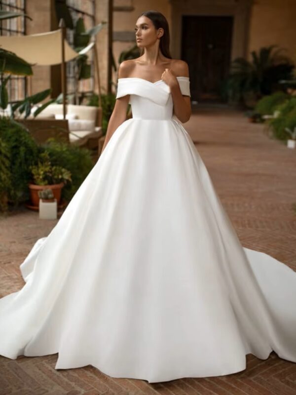 SoDigne Modern Simple Satin Wedding Dress Off the Shoulder Sexy V Neck Customized Plus Size Dubai Elegant Vestidos De Novia 1 SoDigne Modern Simple Satin Wedding Dress Off the Shoulder Sexy V Neck Customized Plus Size Dubai Elegant Vestidos De Novia
