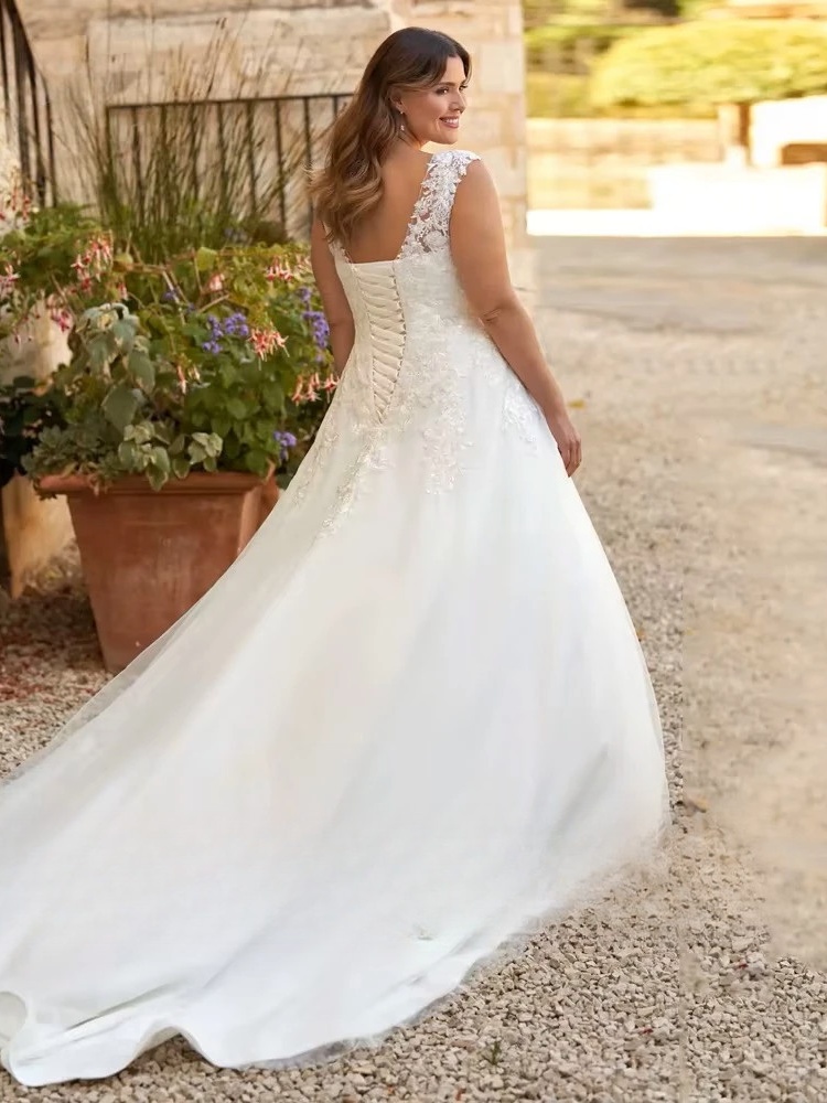 Customized Ivory Wedding Dresses Plus Size V Neck Sleeveless Bride Gowns Woman Appliques Sweep Train A-Line Vestidos De Novia 2 Customized Ivory Wedding Dresses Plus Size V Neck Sleeveless Bride Gowns Woman Appliques Sweep Train A-Line Vestidos De Novia - Image 2