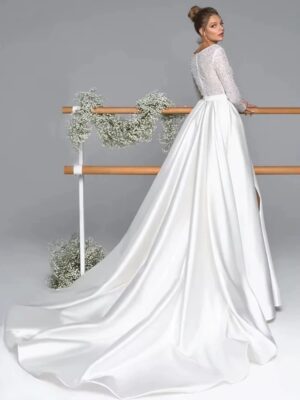 Luxury Long Sleeve Satin Wedding Dress Deep V-Neck Side Split Bridal Gown Vestido De Novia Train Vestidos De Novia Customized 5 S1119b7be6f524e8382e9e9abd73fd330z Cropped