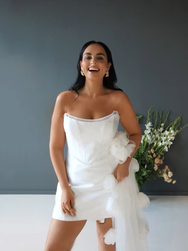 Simple Short Mermaid Wedding Dress Sexy Strapless Sleeveless Backless Dresses Pleat Tulle Flowers Illusion Mini Gowns Customized 4 Simple Short Mermaid Wedding Dress Sexy Strapless Sleeveless Backless Dresses Pleat Tulle Flowers Illusion Mini Gowns Customized - Image 4