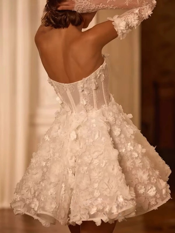 Luxury Lace Appliques Mini Wedding Dress Pleated 3D Flowers Strapless Bride Dresses Sexy Open Back Short Ball Gowns Customized 2 Luxury Lace Appliques Mini Wedding Dress Pleated 3D Flowers Strapless Bride Dresses Sexy Open Back Short Ball Gowns Customized - Image 2
