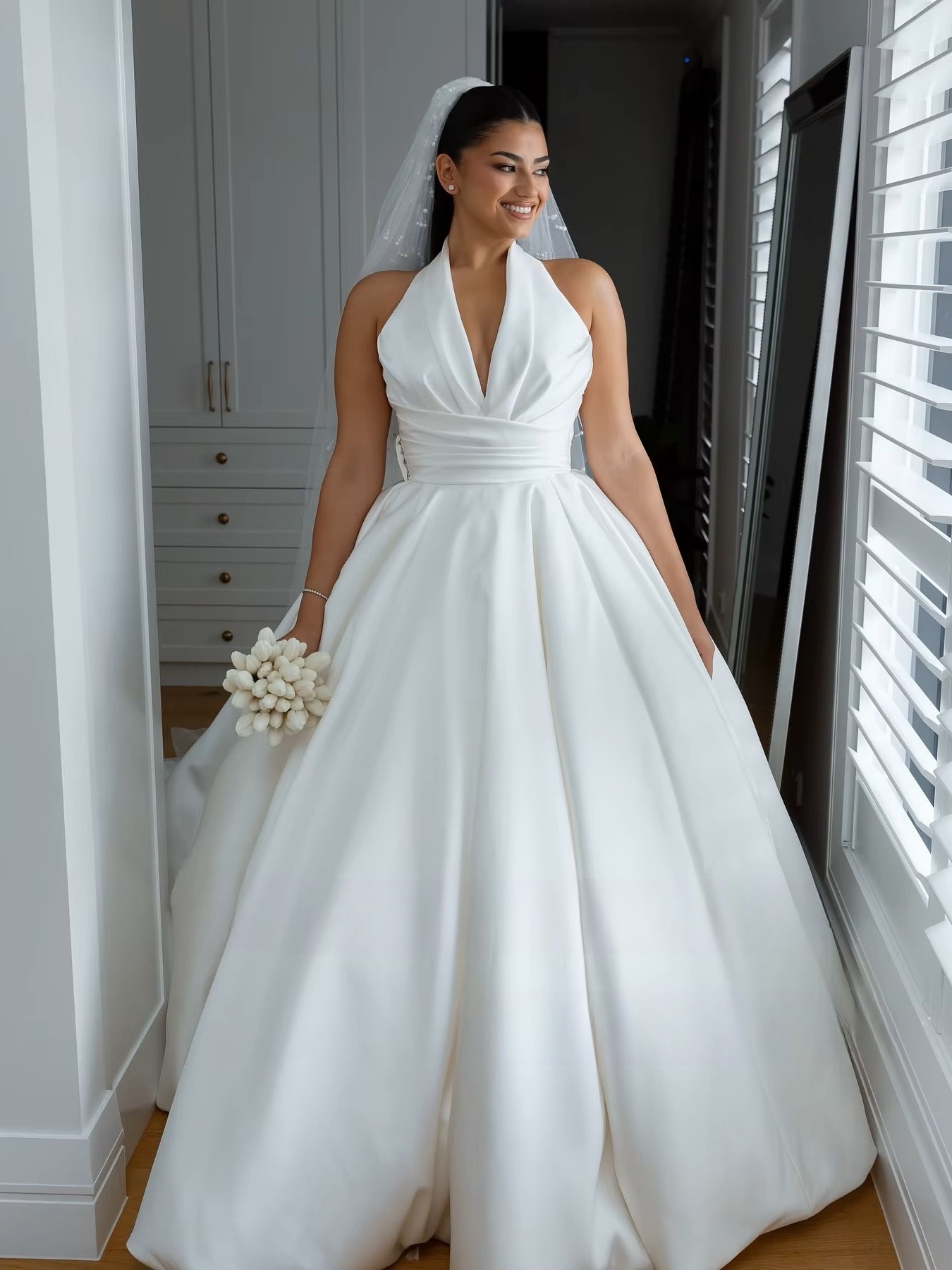 SoDigne A-line Satin Simple Wedding Dresses Sleeveless Halter Bridal Dress Long Wedding Gown Robe De Mairee Customized 1 SoDigne A-line Satin Simple Wedding Dresses Sleeveless Halter Bridal Dress Long Wedding Gown Robe De Mairee Customized